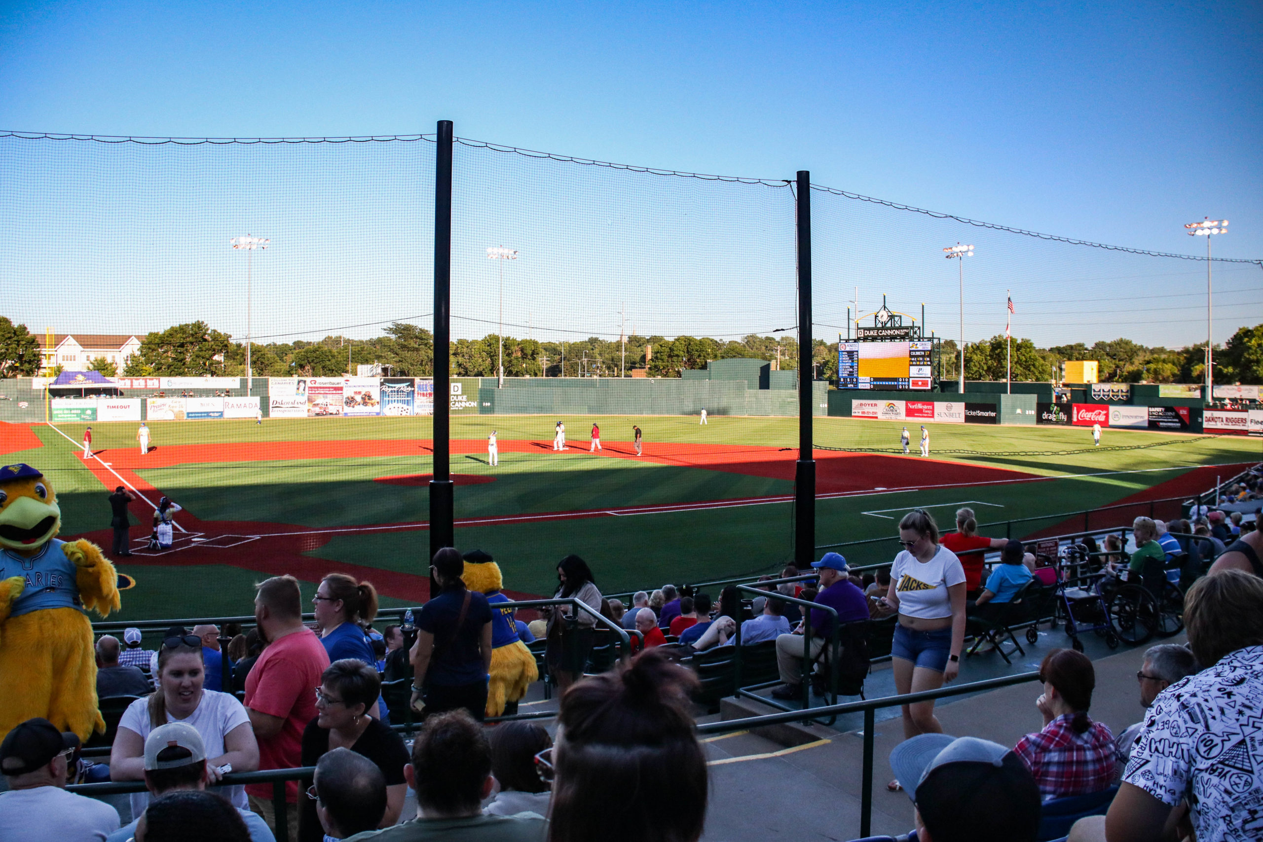 Canaries Win Series – Playoff Hunting